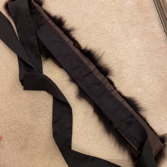 Black real rabbit fur scarf - Picture 8 of 9